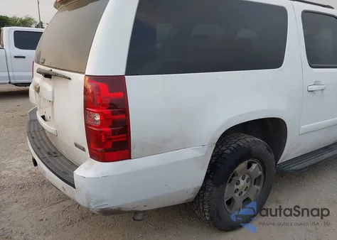 2008 Chevrolet Suburban 1500 Lt from USA, damaged, VIN 3GNFC16088G206678